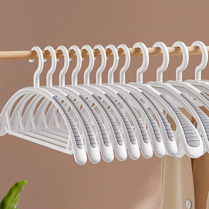 3. Durable clothes drying rack and organizer hanger – Faizoq